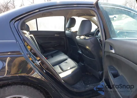 2011 Honda Accord 2.4 Se z USA, uszkodzony, nr VIN 1HGCP2F64BA138266